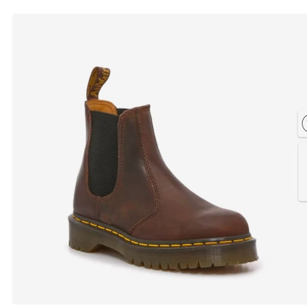 Dr Martens brown Chelsea boot size 8 worn once